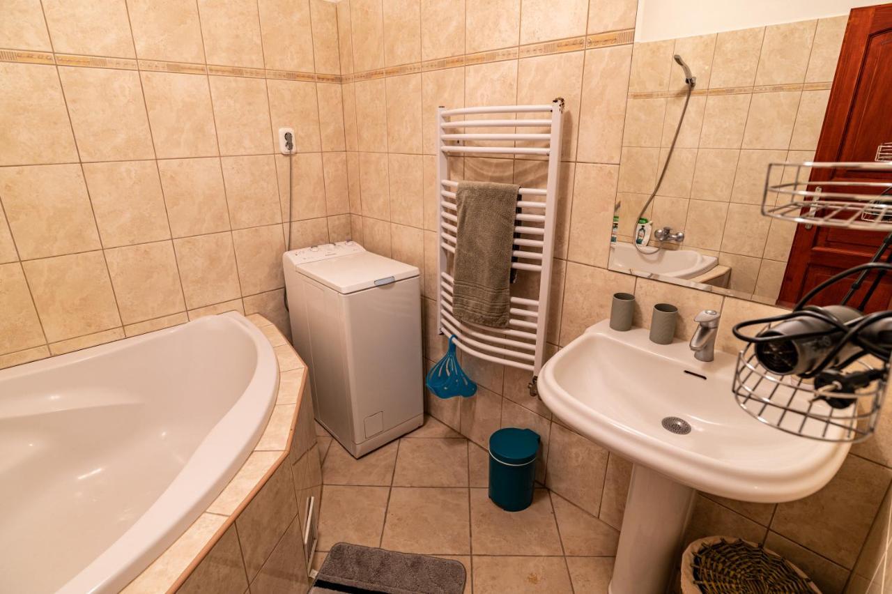 Elite Center Apartman Сегед Экстерьер фото